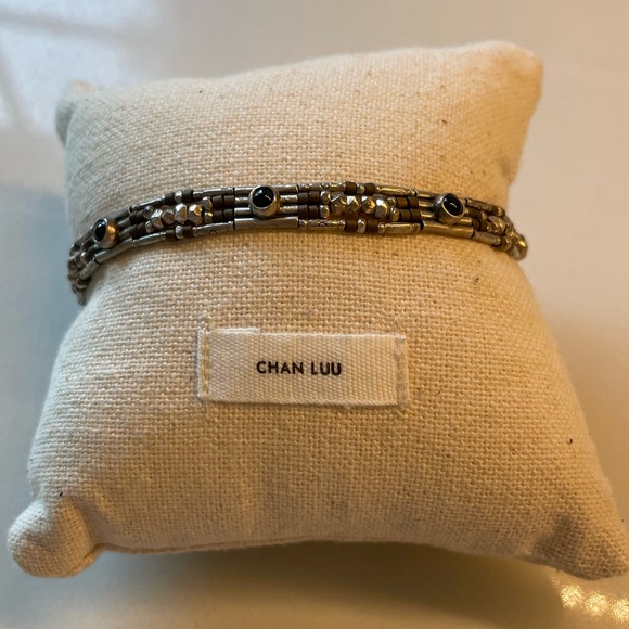 Chan Luu Jewelry - Chan Luu Onyx and Silver Mix Single Bracelet